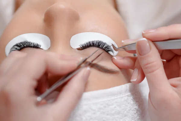 Professional Eyelash Extension Course